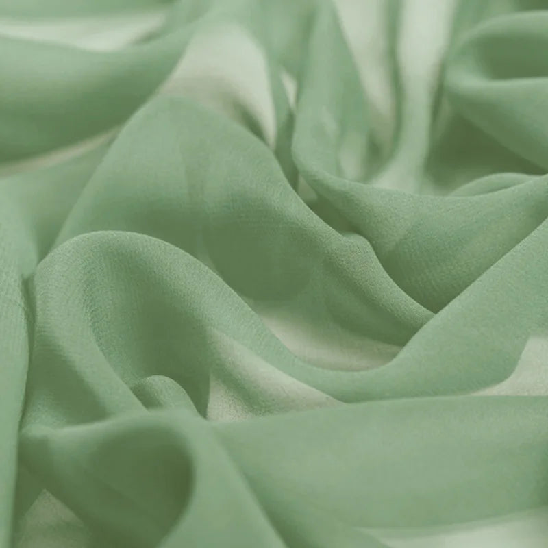 100% Silk Natural Pure Mulberry 8mm 45"( 114cm ) Soft Pea Green GGT Sexy Summer Elegant Women Silk Georgette DIY Clothing Fabric