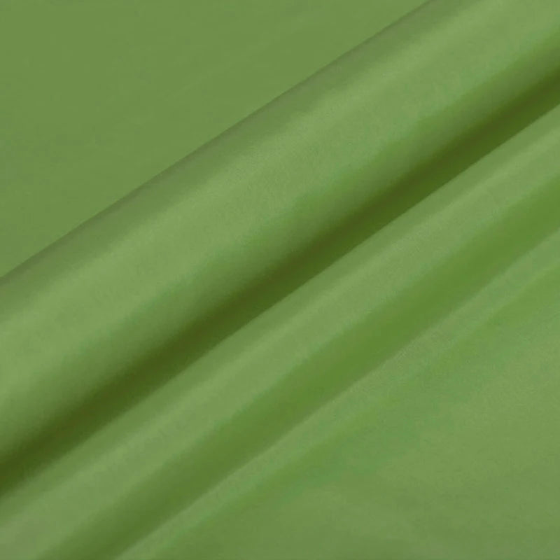 100% Pure Silk Natural Mulberry 8m/m 6A grade 45"( 114cm )Width Grass Green Lady Custom Dress Uniform Lining Habotai Silk Fabric