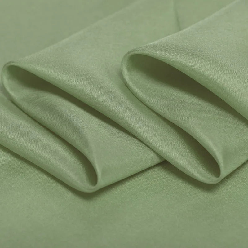 100% Silk Natural Luxury Mulberry Pure Habotai 8m/m 6A grade 45"( 114cm ) Width Elegant Lady Pea Green Thin Clothes Silk Fabric