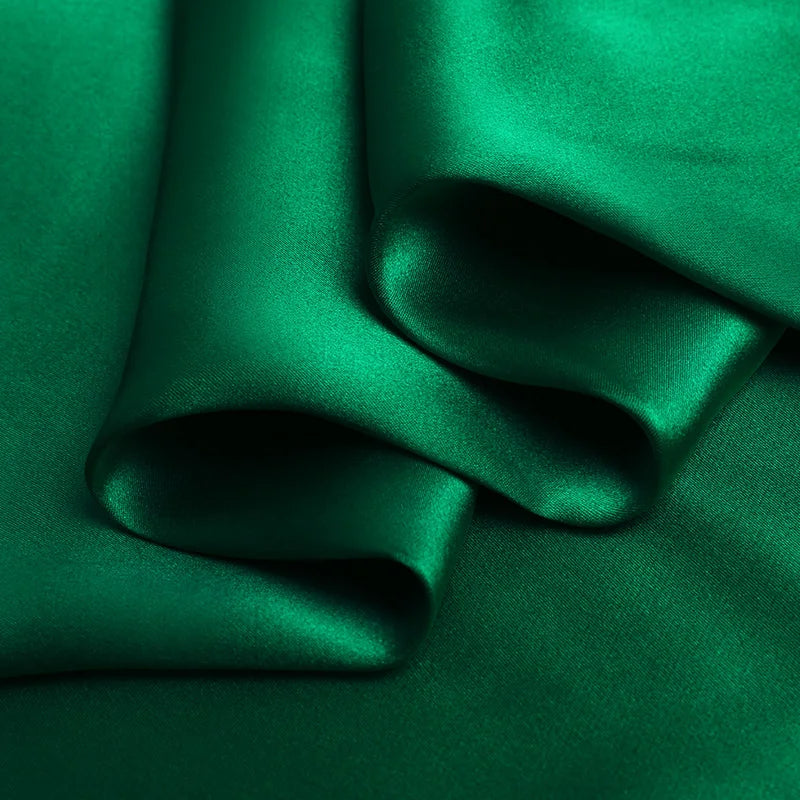 Natural Mulberry Stretch Satin (90% Silk+10% Spandex)16 19m/m Thick 42.5" ( 108cm)  55" (140cm) Width Deep Green Silk Fabric